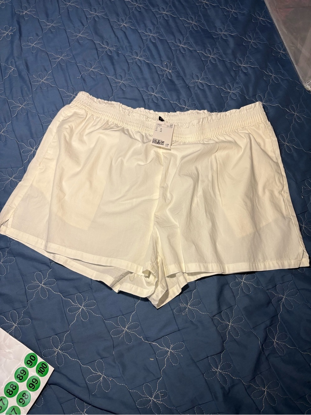 Divided Women's White High-Waist Elastic Shorts